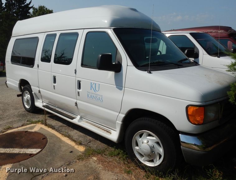 image for item DM3120 2005 Ford E250  van