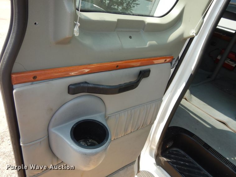 image for item DM3120 2005 Ford E250  van
