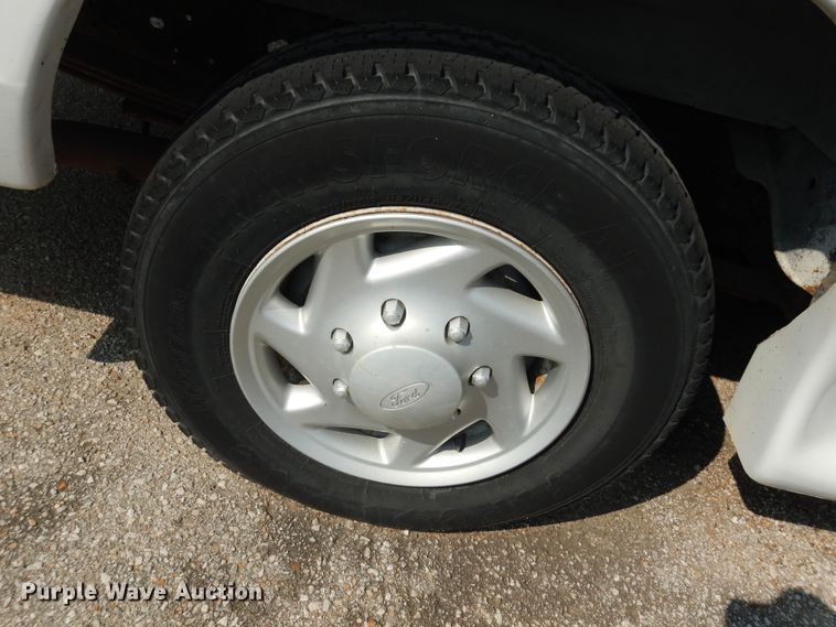 image for item DM3120 2005 Ford E250  van