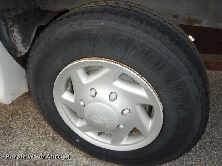 image for item DM3120 2005 Ford E250  van