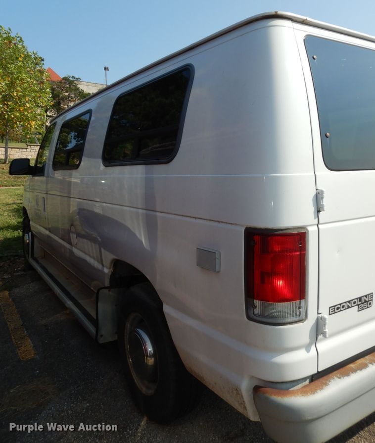 image for item DM3121 1998 Ford E250  van