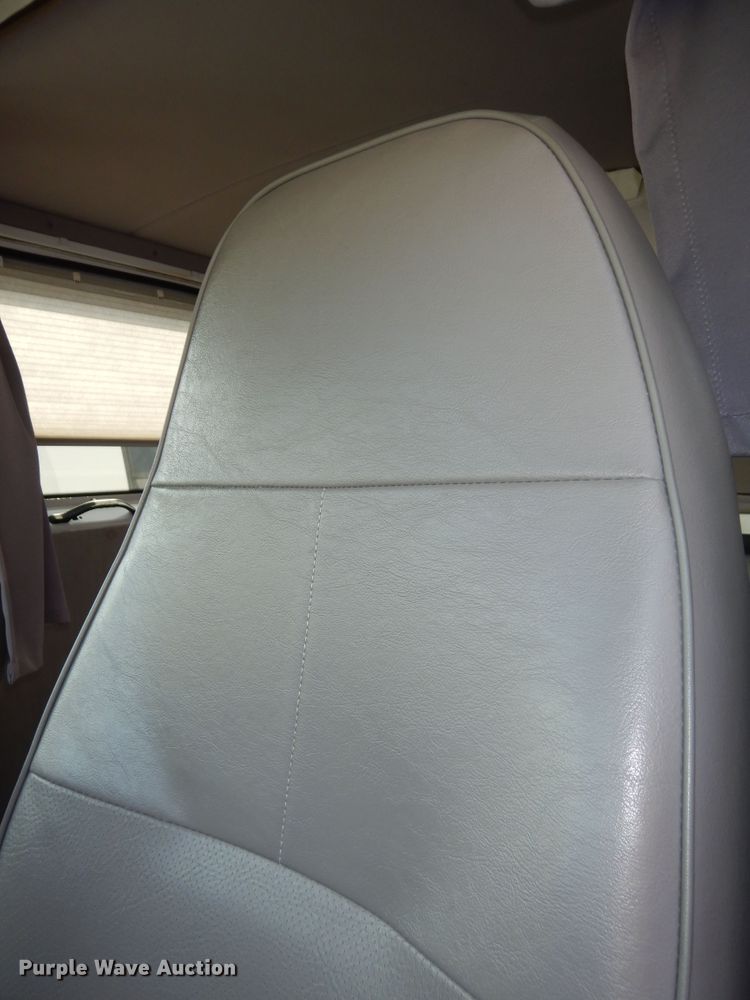 image for item DM3121 1998 Ford E250  van