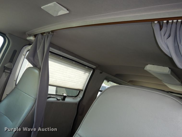 image for item DM3121 1998 Ford E250  van