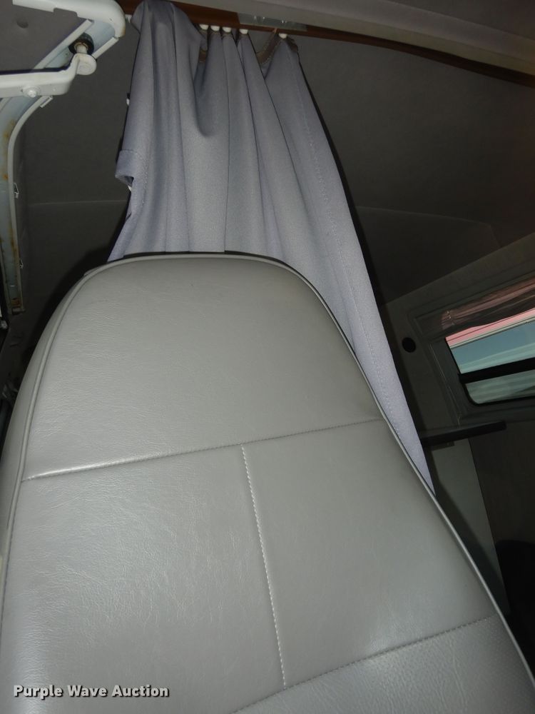 image for item DM3121 1998 Ford E250  van