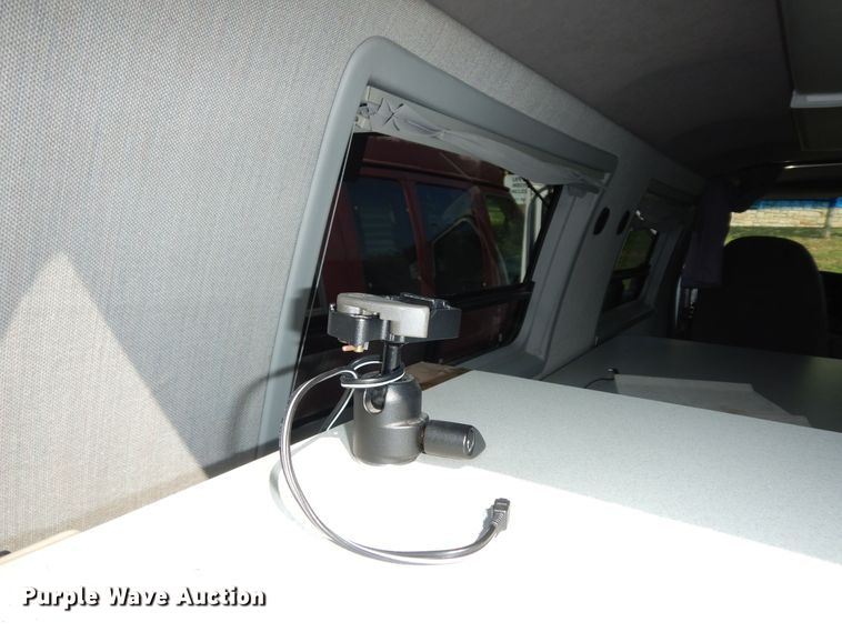 image for item DM3121 1998 Ford E250  van