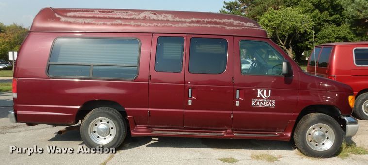 image for item DM3122 2005 Ford E250  van