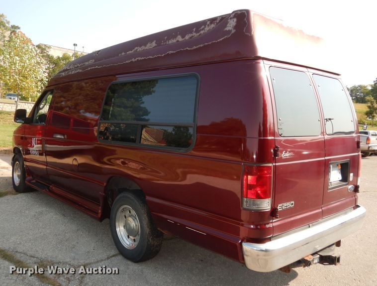 image for item DM3122 2005 Ford E250  van