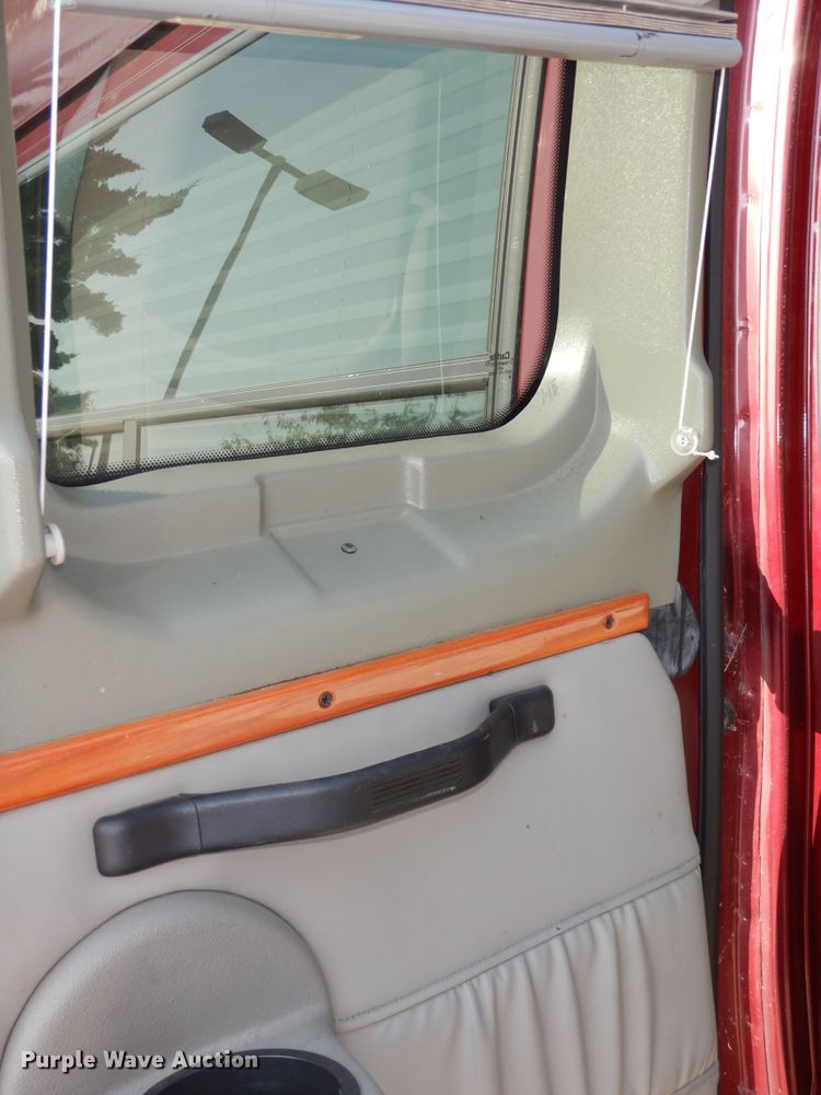 image for item DM3122 2005 Ford E250  van