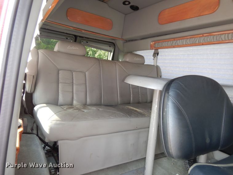 image for item DM3122 2005 Ford E250  van