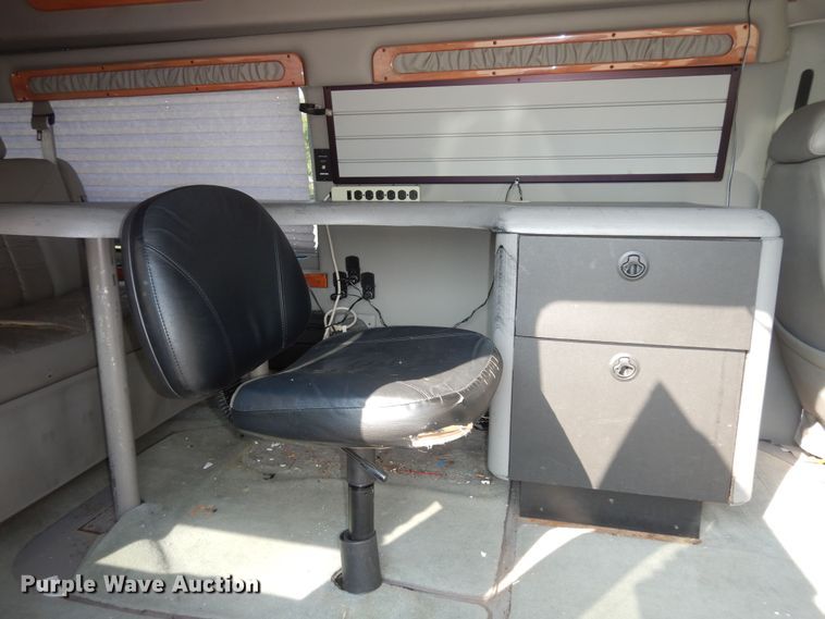 image for item DM3122 2005 Ford E250  van