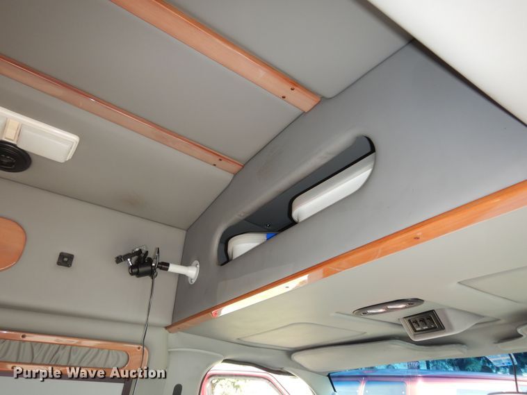 image for item DM3122 2005 Ford E250  van