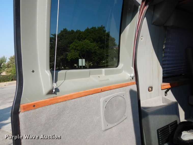 image for item DM3122 2005 Ford E250  van