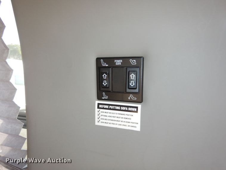 image for item DM3122 2005 Ford E250  van