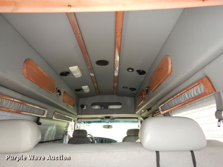 image for item DM3122 2005 Ford E250  van