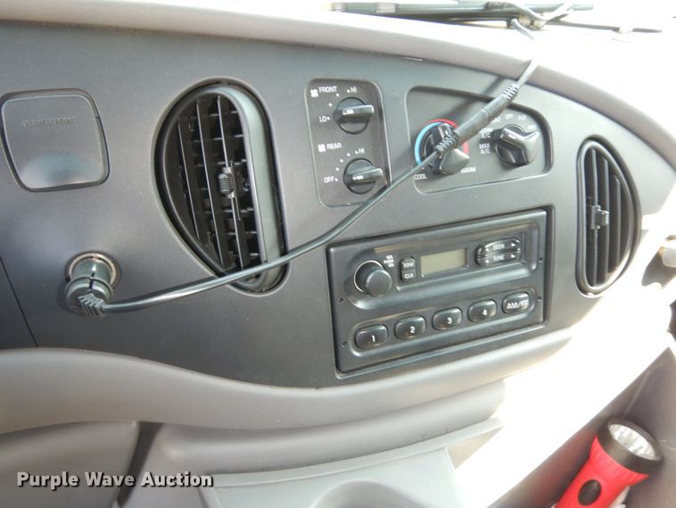 image for item DM3123 1998 Ford E250  van