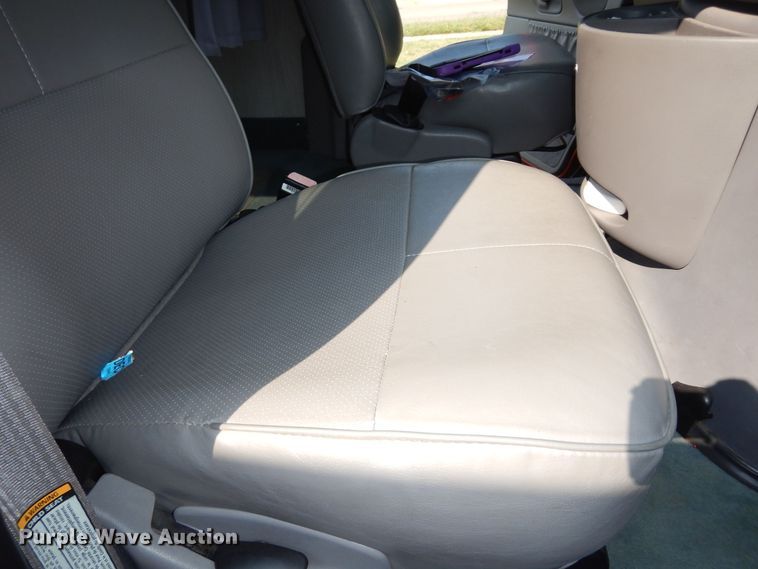 image for item DM3123 1998 Ford E250  van