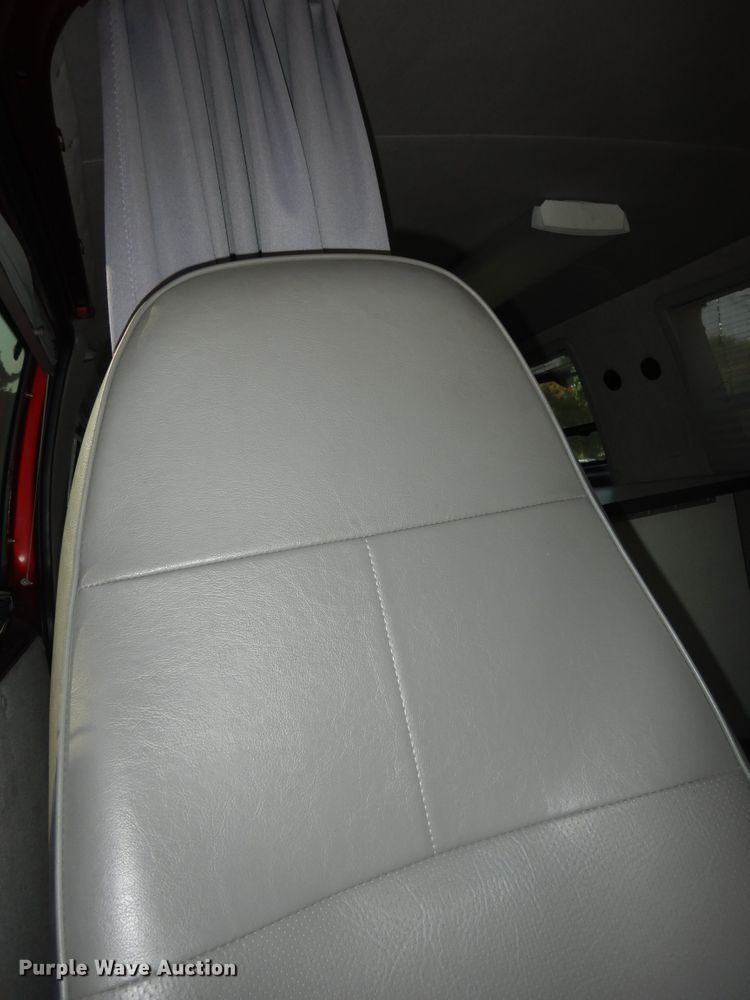 image for item DM3123 1998 Ford E250  van