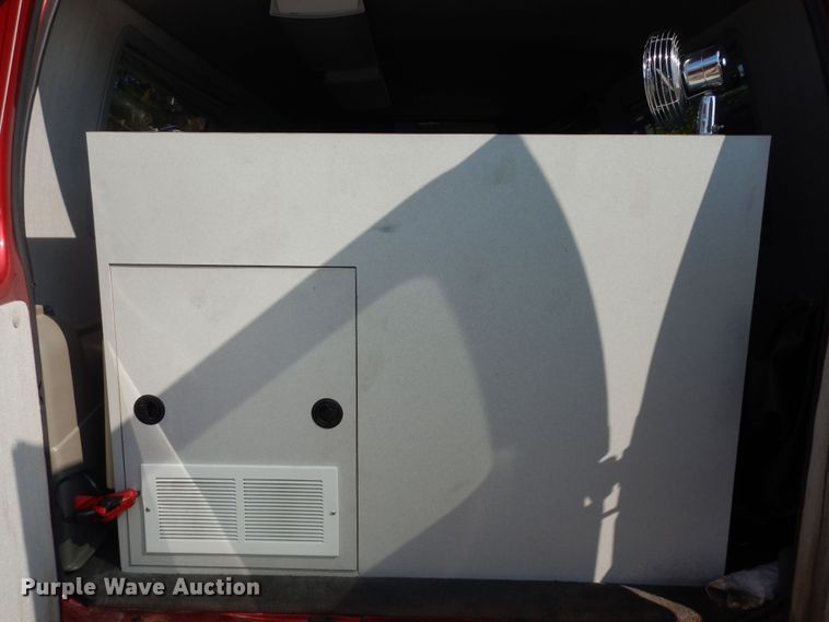 image for item DM3123 1998 Ford E250  van