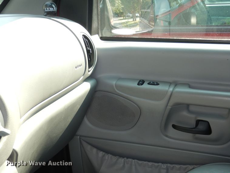 image for item DM3123 1998 Ford E250  van