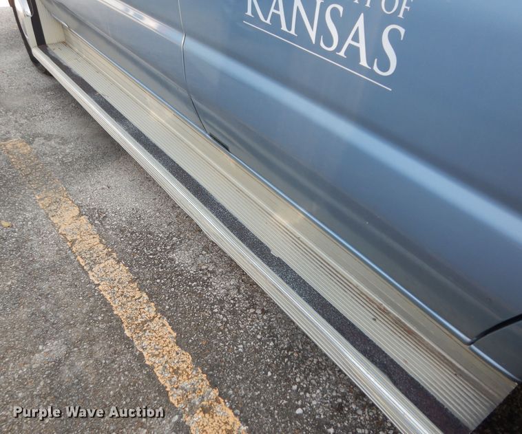 image for item DM3124 1998 Ford E250  van