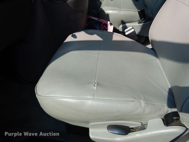 image for item DM3124 1998 Ford E250  van