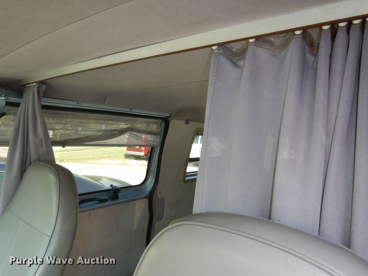 image for item DM3124 1998 Ford E250  van