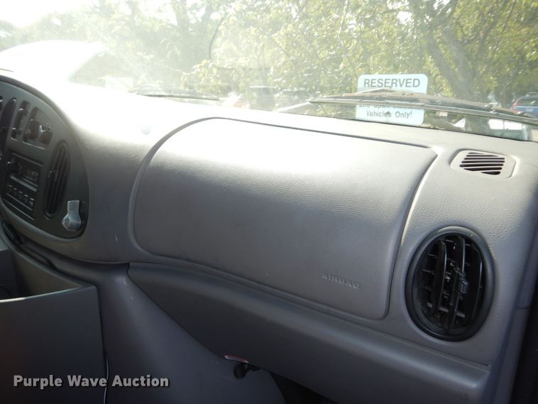 image for item DM3124 1998 Ford E250  van