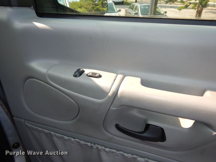 image for item DM3124 1998 Ford E250  van