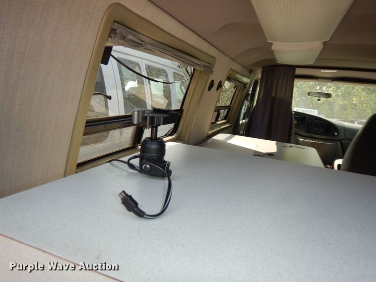 image for item DM3124 1998 Ford E250  van