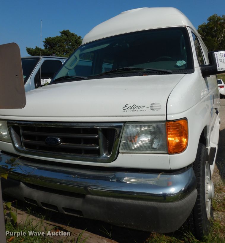 image for item DM3125 2005 Ford E250  van