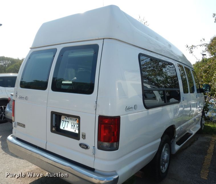 image for item DM3125 2005 Ford E250  van