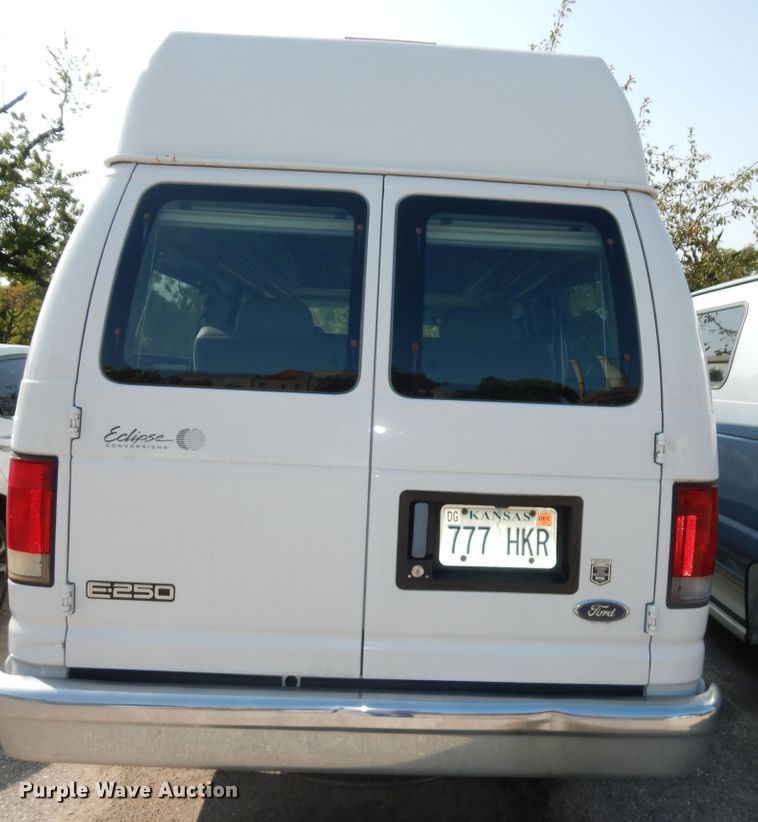 image for item DM3125 2005 Ford E250  van