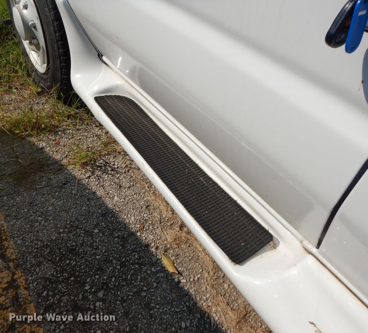 image for item DM3125 2005 Ford E250  van