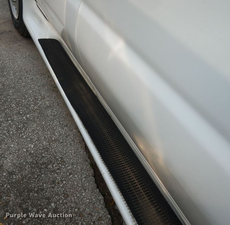 image for item DM3125 2005 Ford E250  van