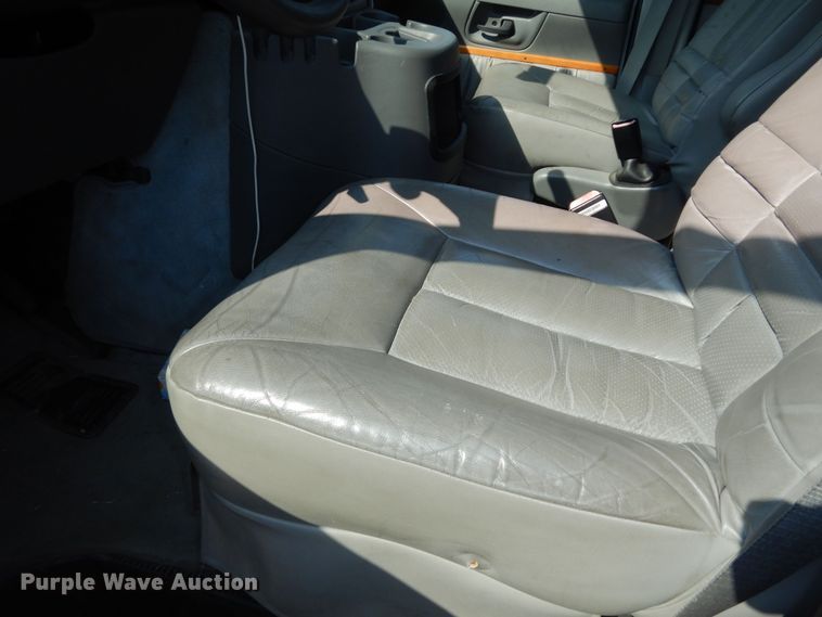 image for item DM3125 2005 Ford E250  van