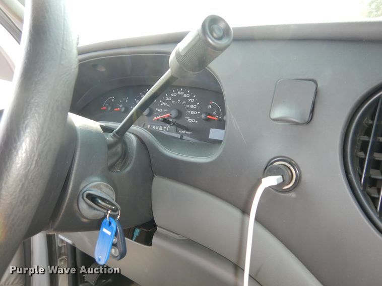 image for item DM3125 2005 Ford E250  van