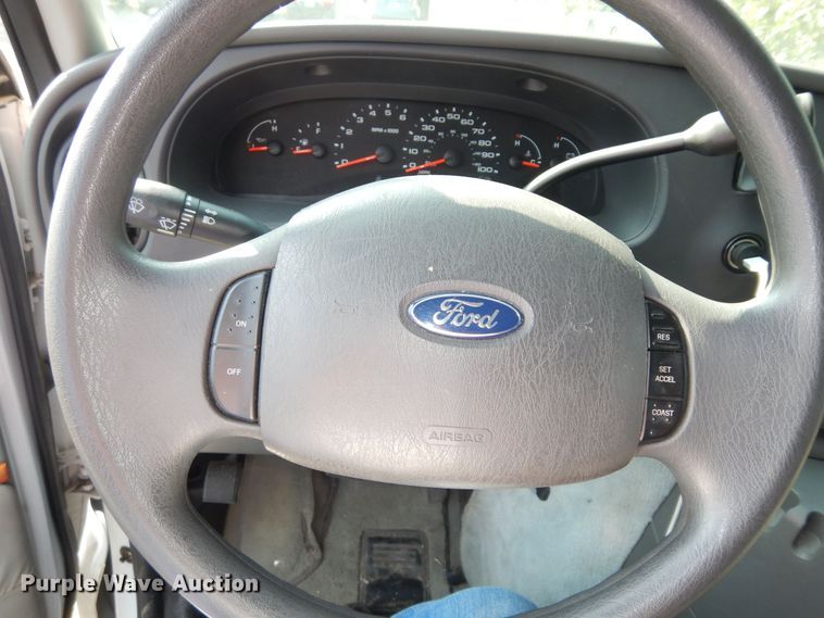 image for item DM3125 2005 Ford E250  van