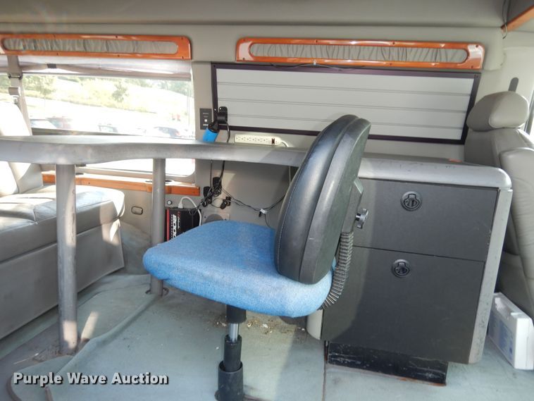 image for item DM3125 2005 Ford E250  van