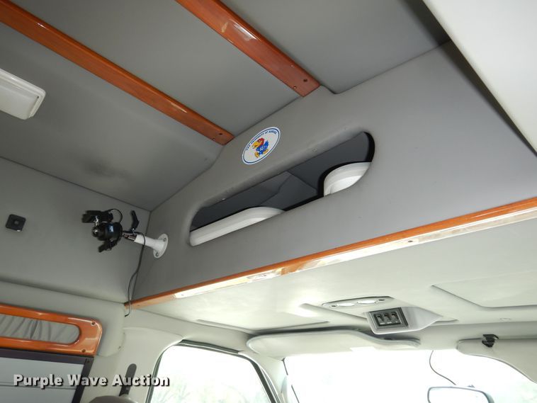 image for item DM3125 2005 Ford E250  van