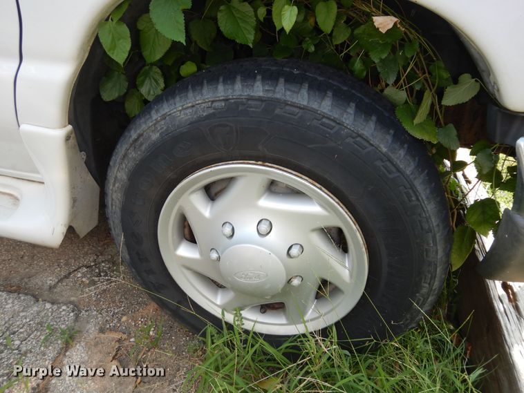 image for item DM3125 2005 Ford E250  van