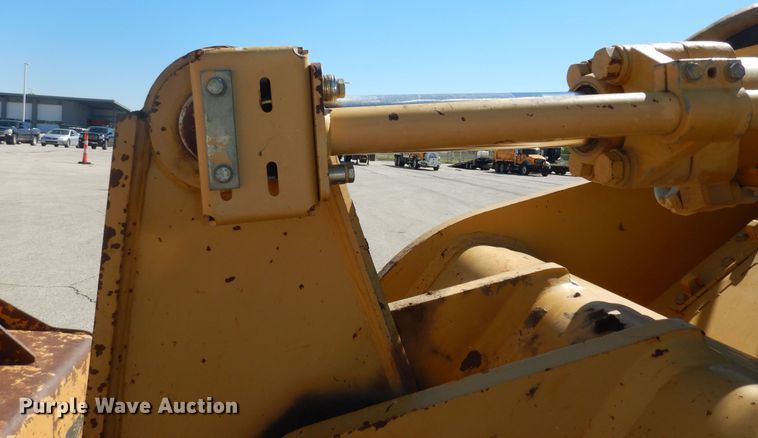 image for item DM3229 2003 Caterpillar 953C  track loader