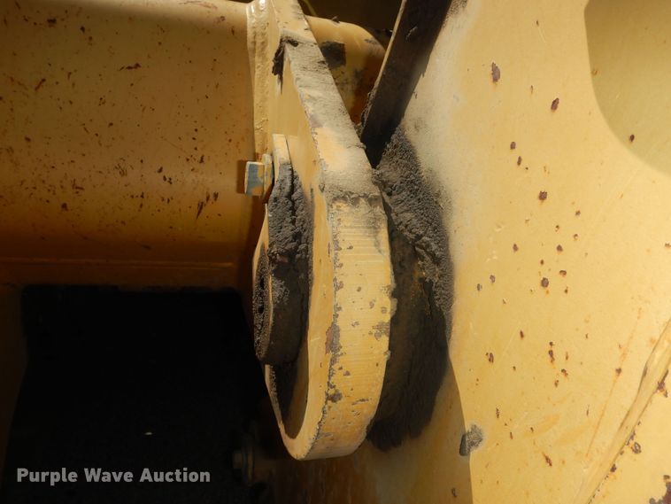 image for item DM3229 2003 Caterpillar 953C  track loader