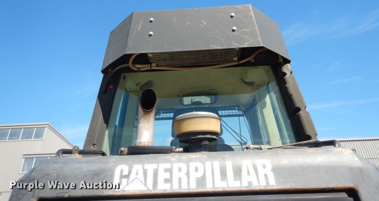 image for item DM3229 2003 Caterpillar 953C  track loader