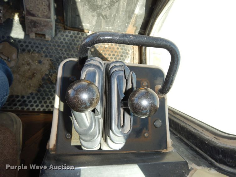 image for item DM3229 2003 Caterpillar 953C  track loader