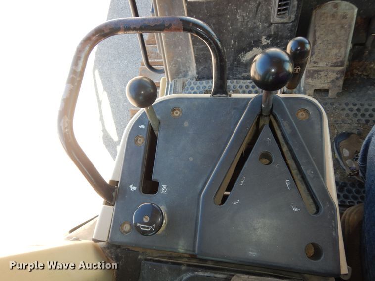 image for item DM3229 2003 Caterpillar 953C  track loader