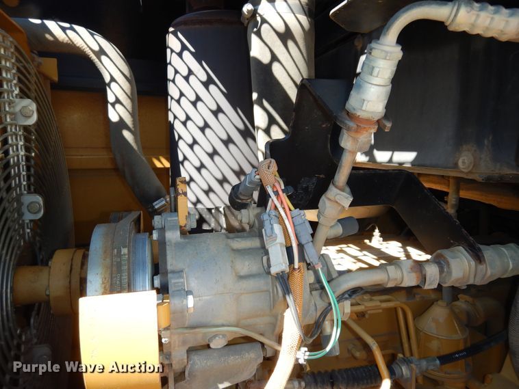 image for item DM3229 2003 Caterpillar 953C  track loader