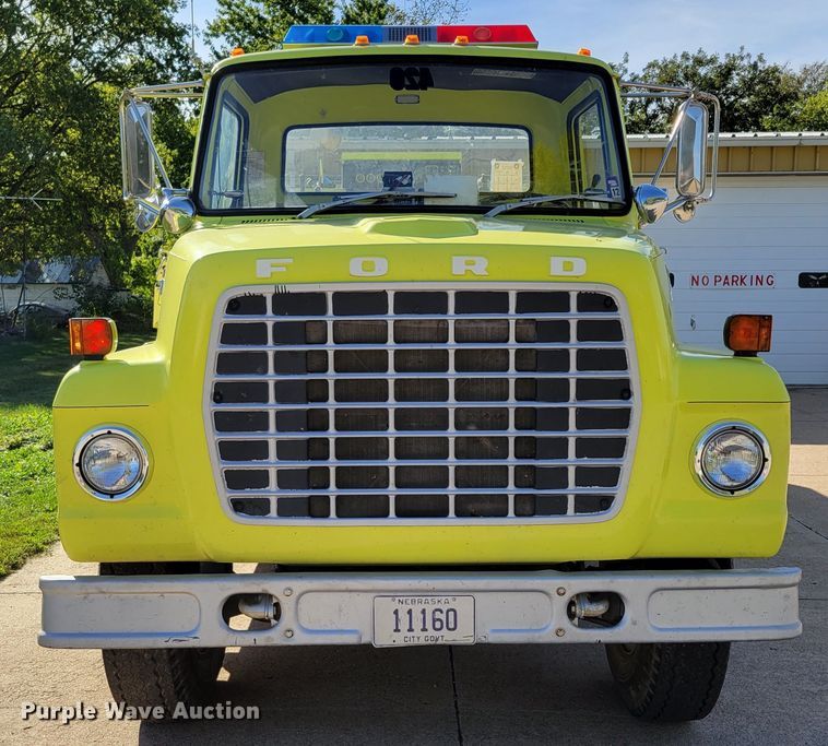 image for item DM8063 1979 Ford F700  pumper fire truck