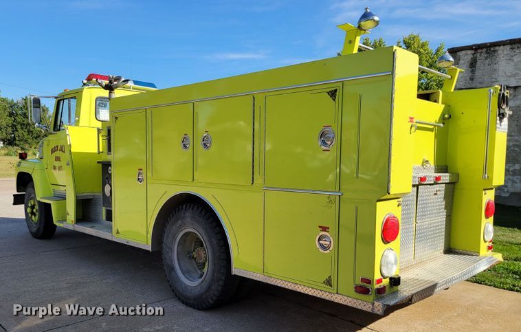 image for item DM8063 1979 Ford F700  pumper fire truck