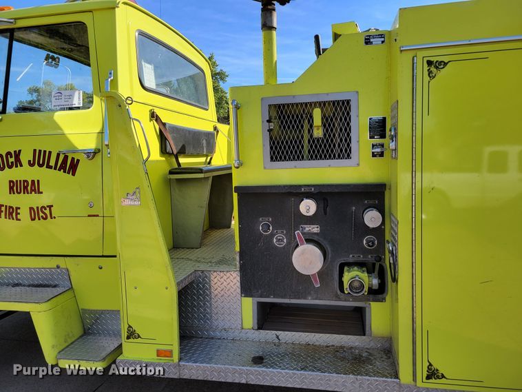 image for item DM8063 1979 Ford F700  pumper fire truck