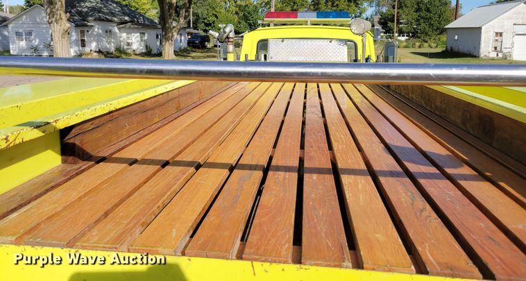 image for item DM8063 1979 Ford F700  pumper fire truck